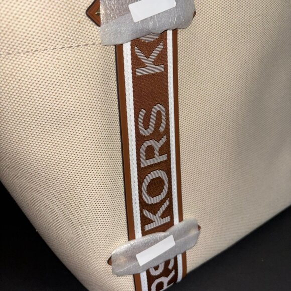 $398 Michael Kors Maeve Largo Canvas Open Tote Business Travel Carryon Handbag - Picture 7 of 10